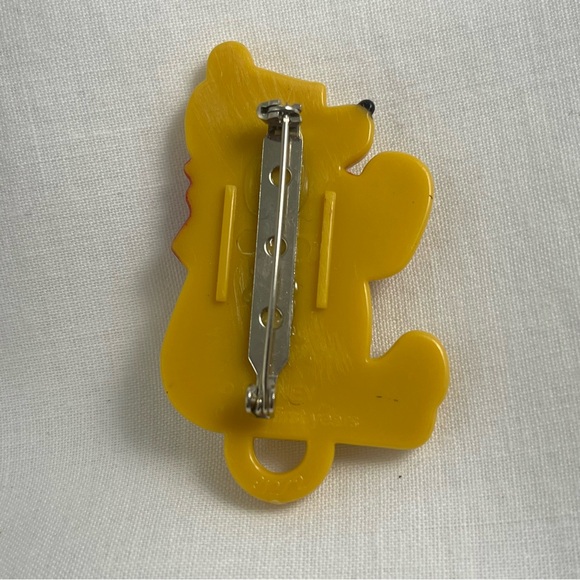VTG Winnie the Pooh Pacifier Clip Brooch Pin The First Years - Picture 2 of 9